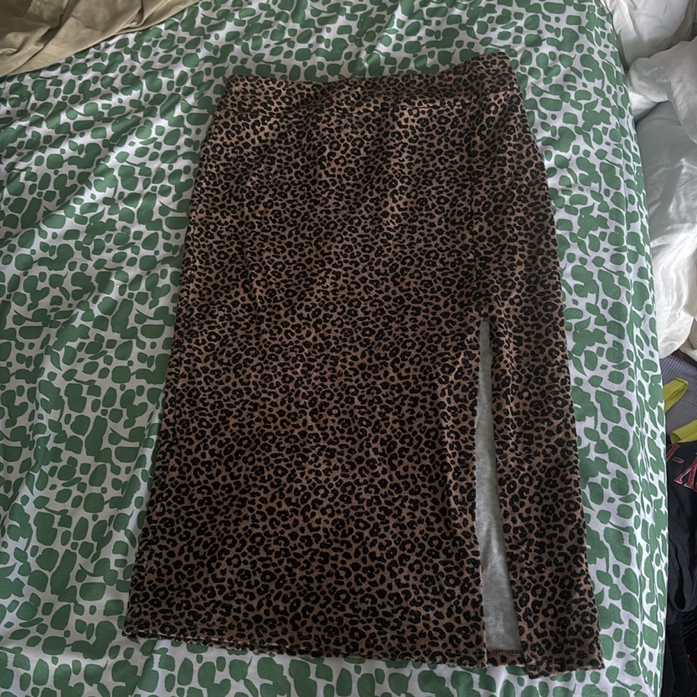 Forever 21 Leopard Cheetah Print High Slit Pencil Mini Skirt - Size S